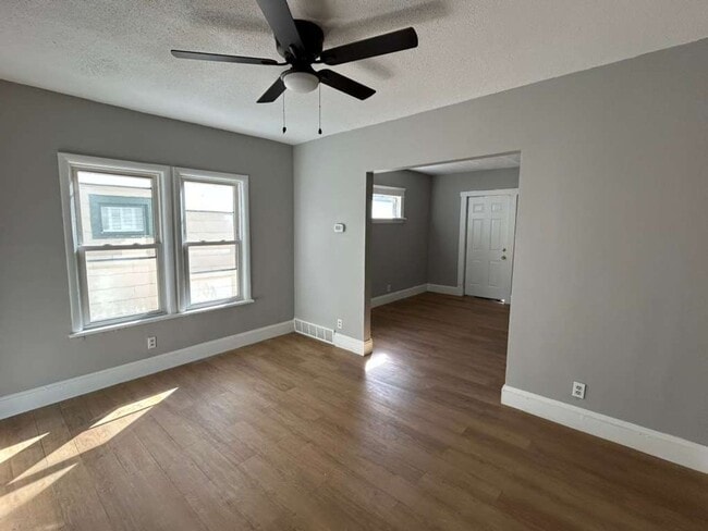 Photo - 1093 E 147th St Unit 1