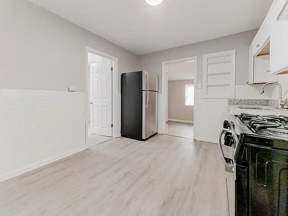 Photo - 6818 Eisele St