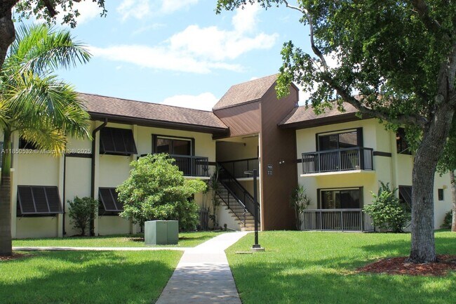 Building Photo - 7925 SW 86th St Unit 927 Rental