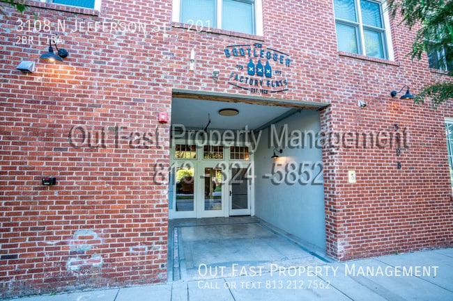 Building Photo - 3108 N Jefferson St Unit 201 Rental