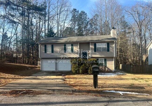 Building Photo - Hard to find and easy to love—this spacious Sugar Hill home won’t last long!