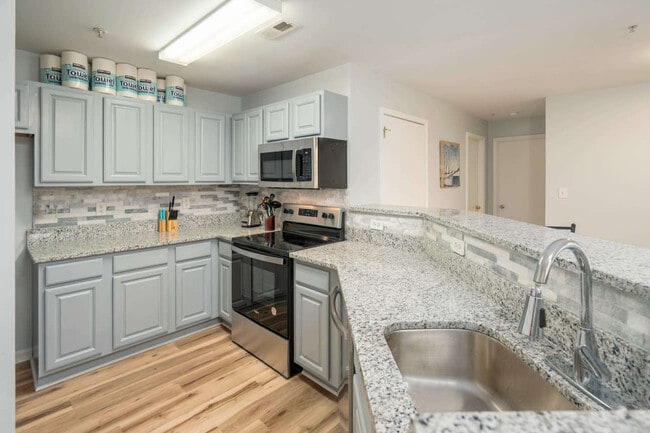 Photo - Campus Walk Condominiums