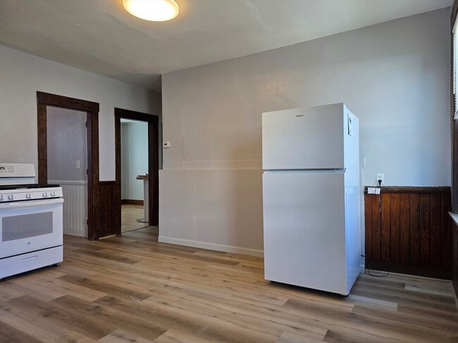 Photo - 2 Hillside St Unit 3