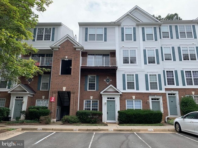 Building Photo - 12731 Fair Crest Ct Unit 43 Rental
