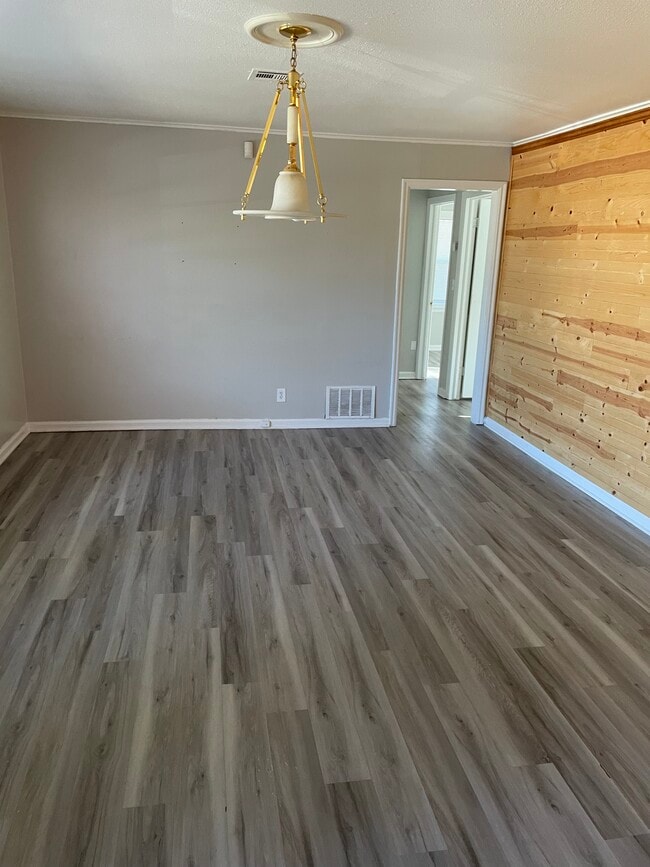 Photo - 4014 E Woodrow Pl