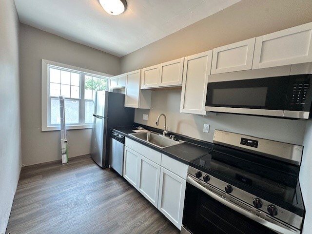 Building Photo - 1 Triangle Pl Unit 2 Rental