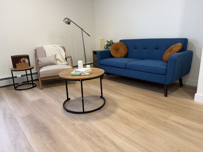 Building Photo - 8615-8108 108 St NW Unit 404