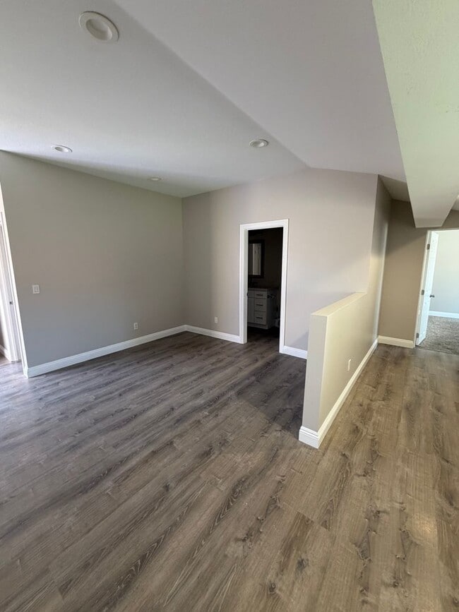2979 Amarillo Ave