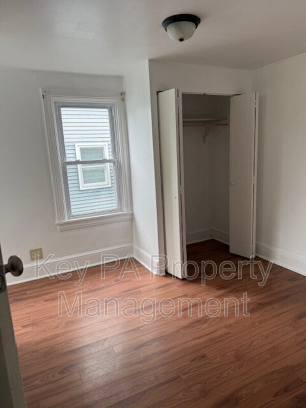471 Hodgson St
