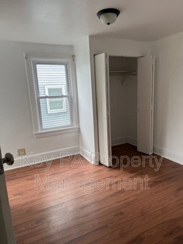 Photo - 471 Hodgson St