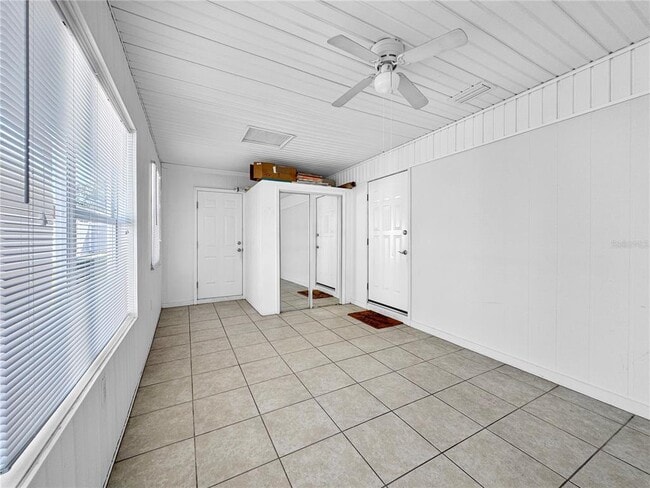 Photo - 1003 County Rd 17A W