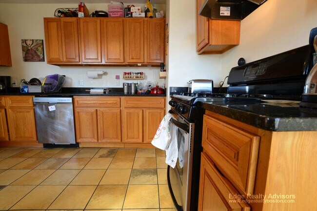 Photo - 600 Broadway Unidad 3