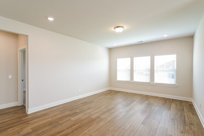 Photo - 1230 Dutch peak