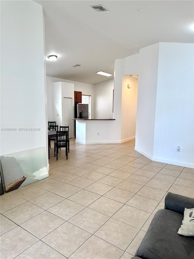 Photo - 3951 NE 11th Dr