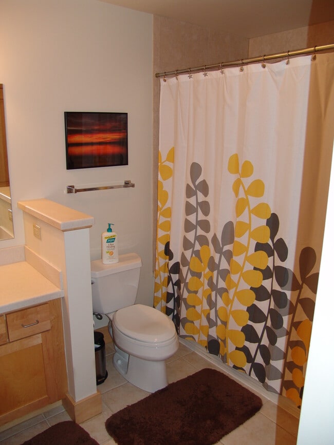 Photo - 360 W Washington Ave Unit 1006