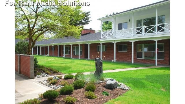 Clover Creek Manor Apartments