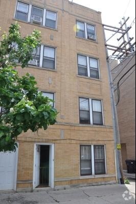 Building Photo - 3917 N Southport Ave Rental