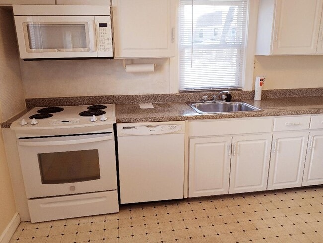 Photo - 188 Lexington St