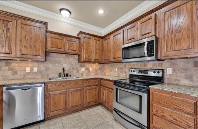 Photo - 602 NW 17th Ct