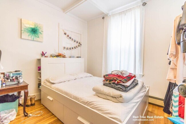 Photo - 1 S Whitney St Unit 1