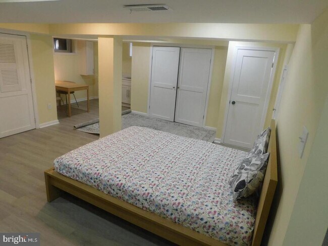 Photo - 5600 11th St N