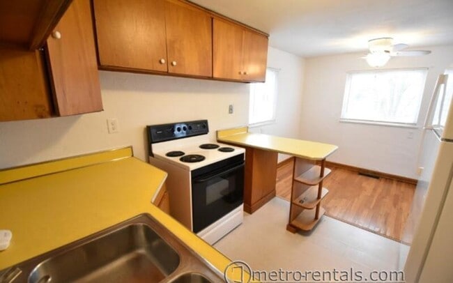 Photo - 2686-2688 Hibbert Avenue Unit 2688 Hibbert Avenue