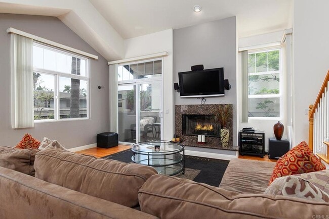 Photo - 420 Brookes Ave