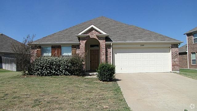 Building Photo - 2009 Fawn Dr Rental
