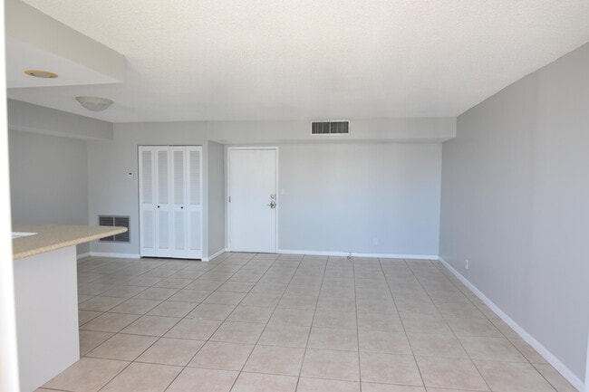 Photo - 1236 Hillsboro Mile Unit 508