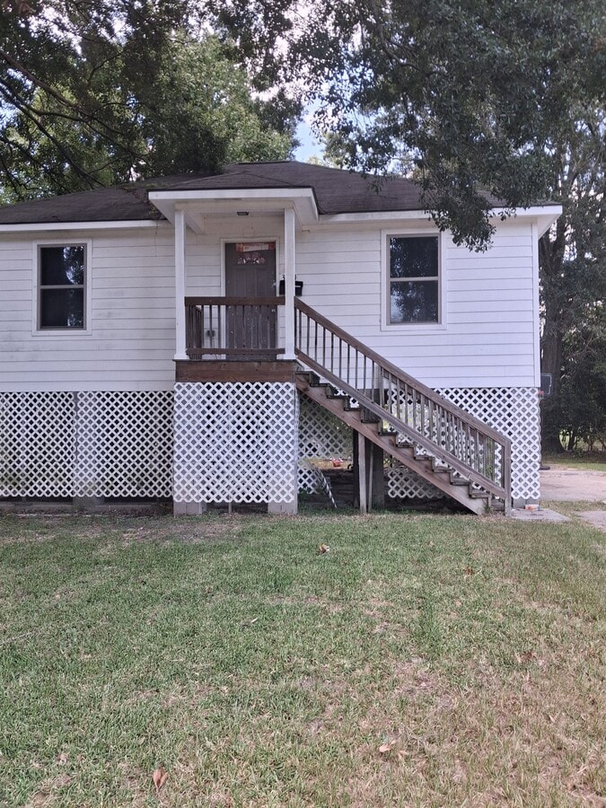 Photo - 3324 Elm Dr
