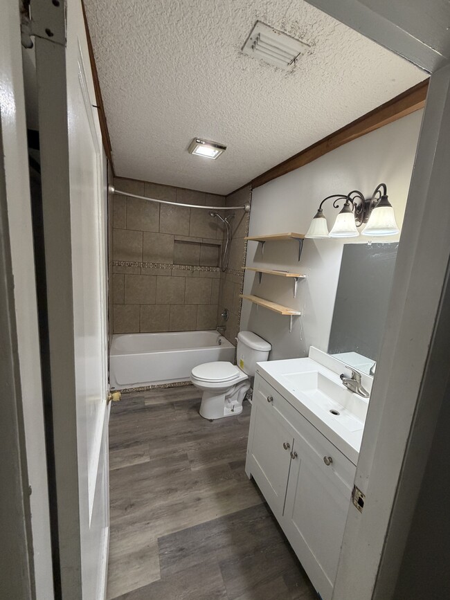 Photo - 105 Owen Acres Dr