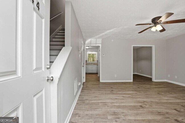 5342-5344 Ridgemere Court
