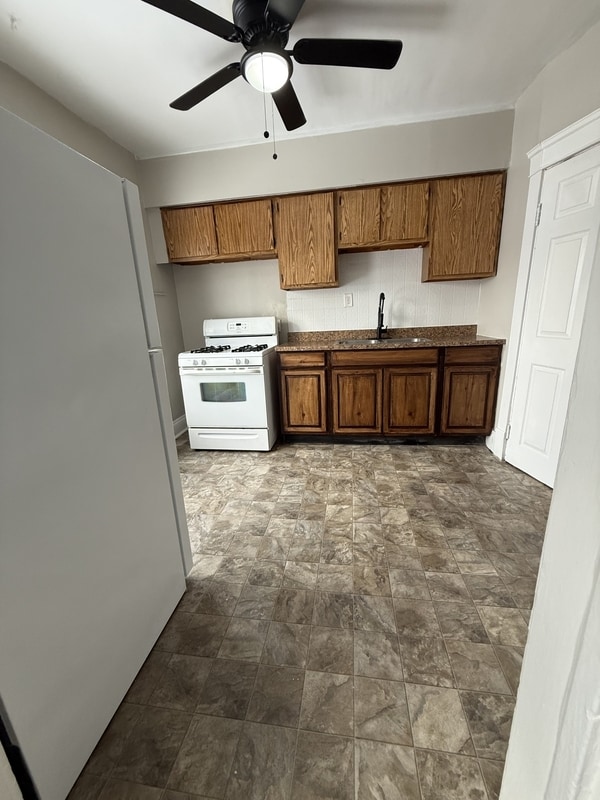 Photo - 12519 Forest Ave