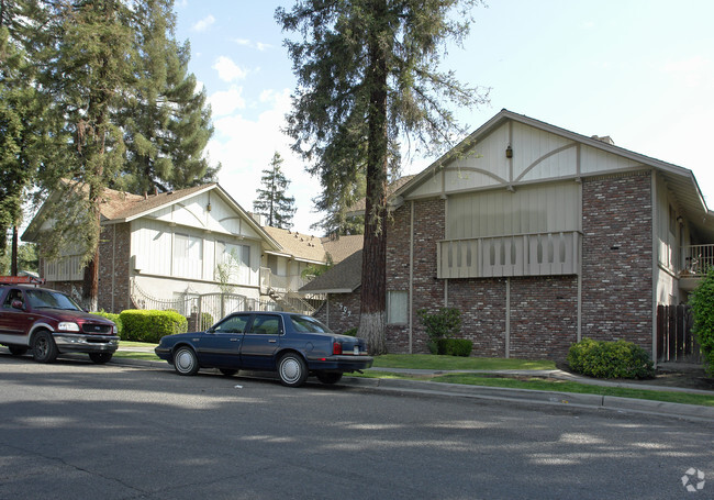 The Robinwood Apartments - The Robinwood Apartments