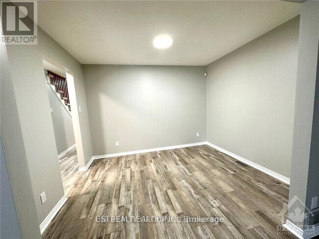 Photo - 1464 Baseline Rd