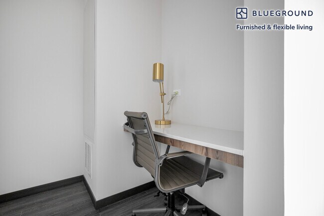 150 N Ashland Ave Unit SI FL7-ID1054