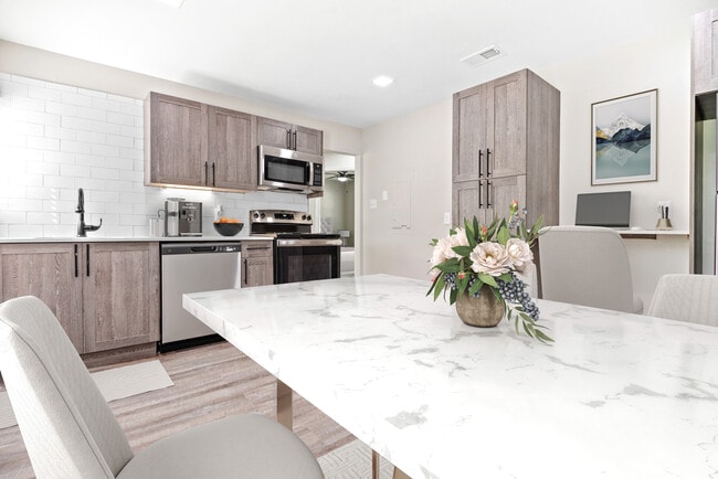 The Duplexes @ Victory