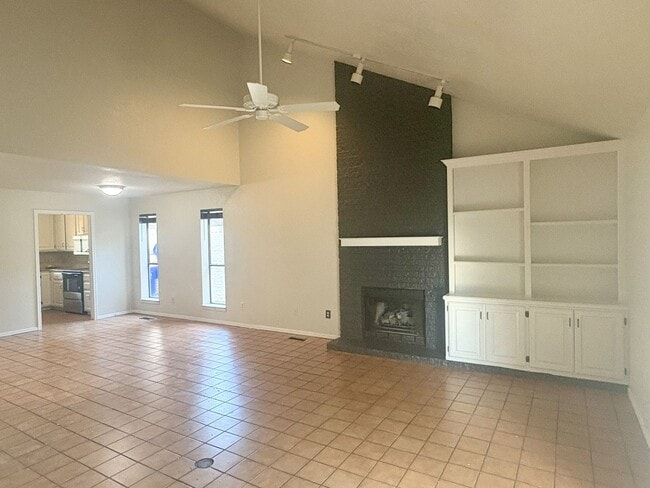 Photo - Three bedroom West Norman