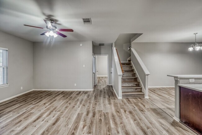 Photo - 6006 Lovage Ave