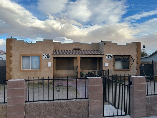 Charming 2Bed/1.5 Bath Duplex located in ... - Charming  2Bed/1.5 Bath Duplex located in ... Casa