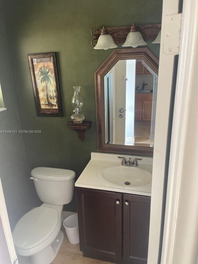 Photo - 4111 Stirling Rd Unit 504