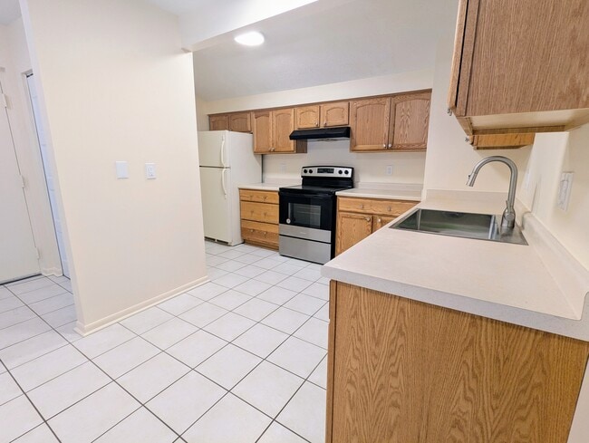 Photo - 8 High Gate Trl Unit 8