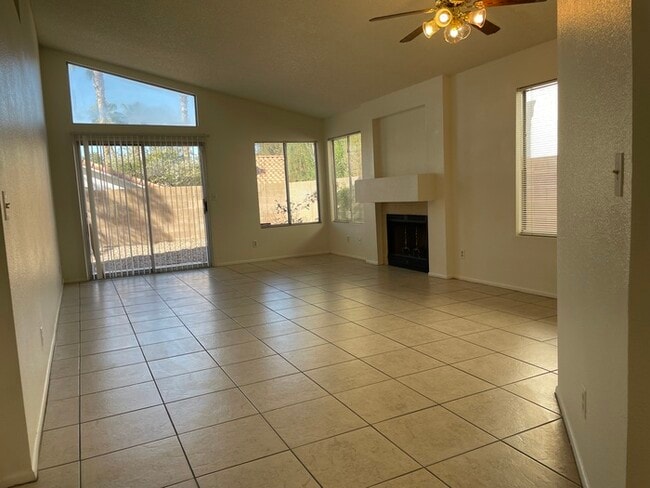 Photo - Carry Over Showing: This property has been shown before and will be rented to the first most qual...