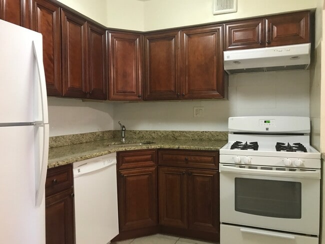 Photo - 6249 Broadway Unit 1