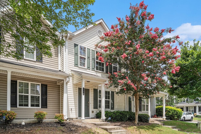 Photo - 703 Crestwell Cir SW Townhome