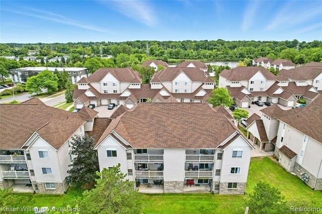 Photo - 863 Brandon Ave