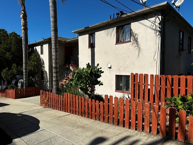 Building Photo - 5003 Aldama St Unit 5003