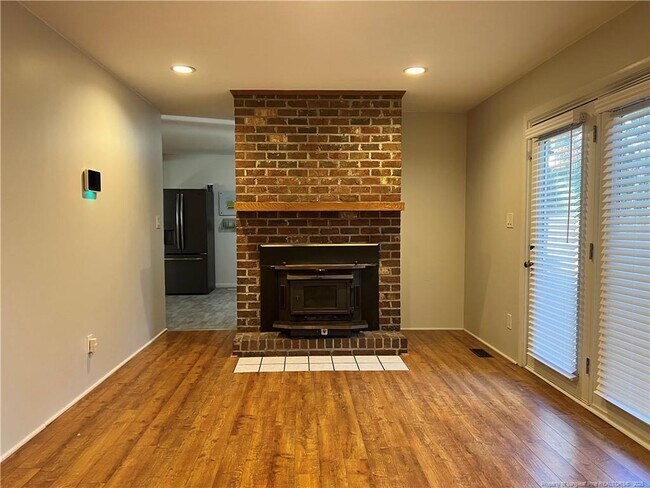 Photo - 419 Southwick Dr