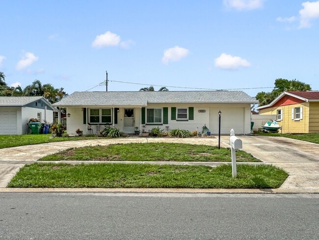 Photo - 10904 Temple Ave