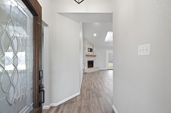 Photo - 1805 Whitebriar Dr
